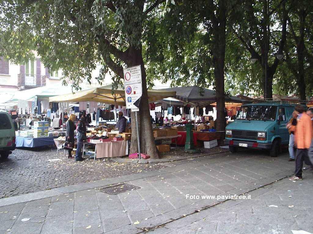 Mercato Settimanale Certosa di Pavia