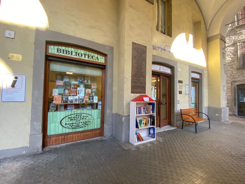 Biblioteca Manara